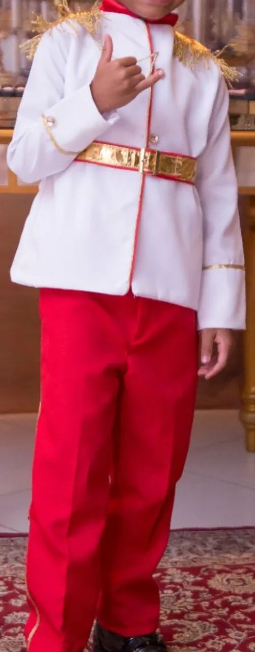 Roupa  infantil de  príncipe  - Foto 3