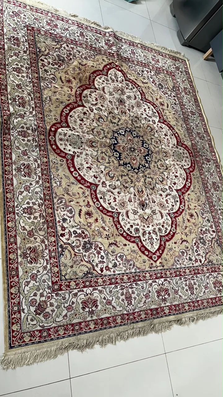 TAPETE PERSA - ELEGANTE E CONSERVADO - Foto 4