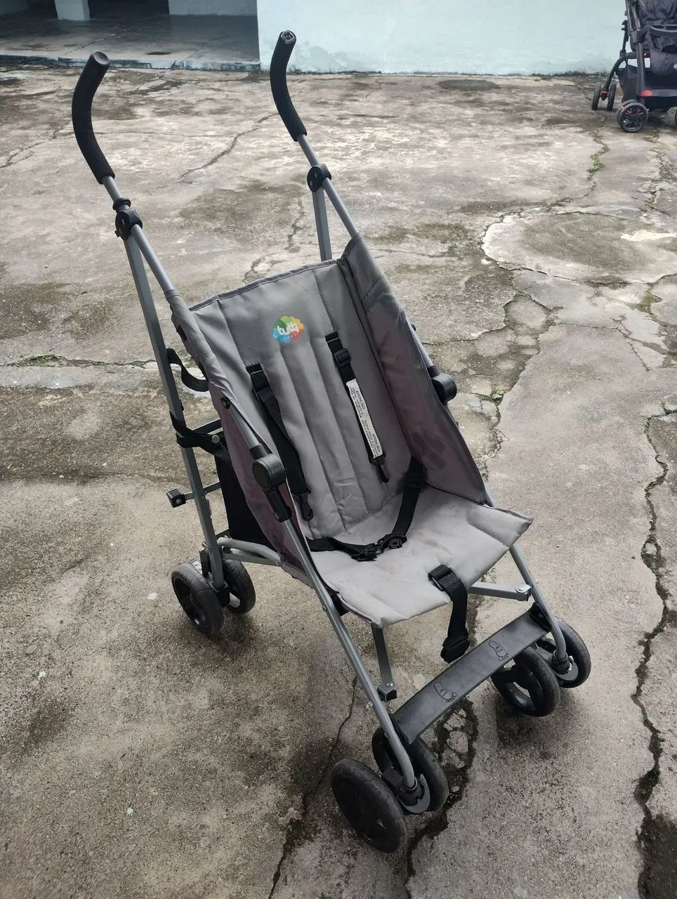 Carrinho guarda chuva