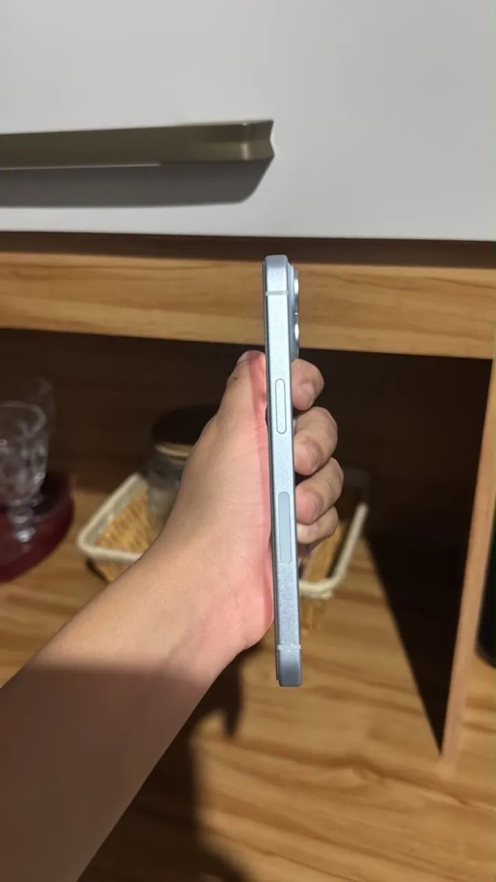 Vende-se IPhone 15 - Foto 2
