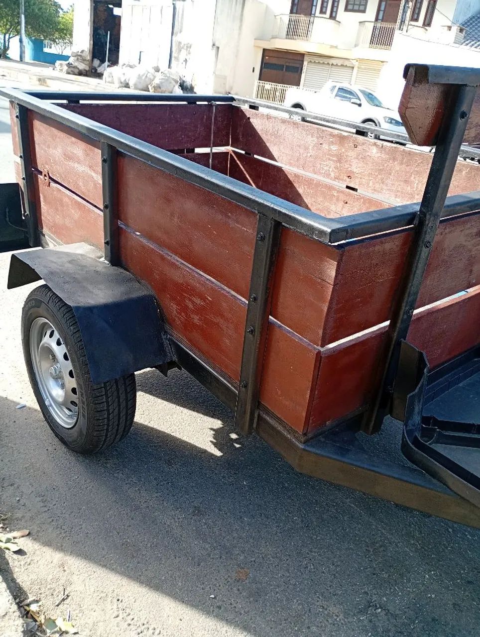 Vendo reboque ?