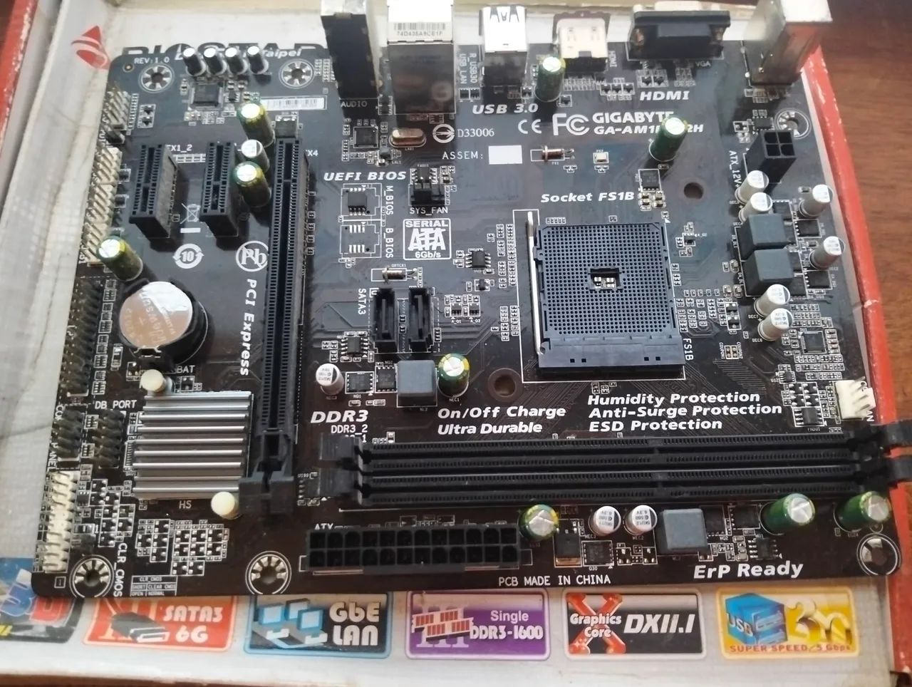 Placa Mãe Gigabyte GA-AM1M-S2H 