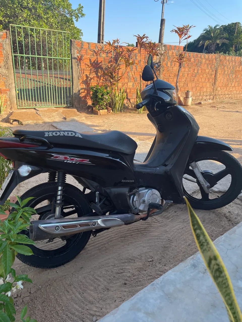Vendo moto Biz por R$ 7.800,00 - Foto 3