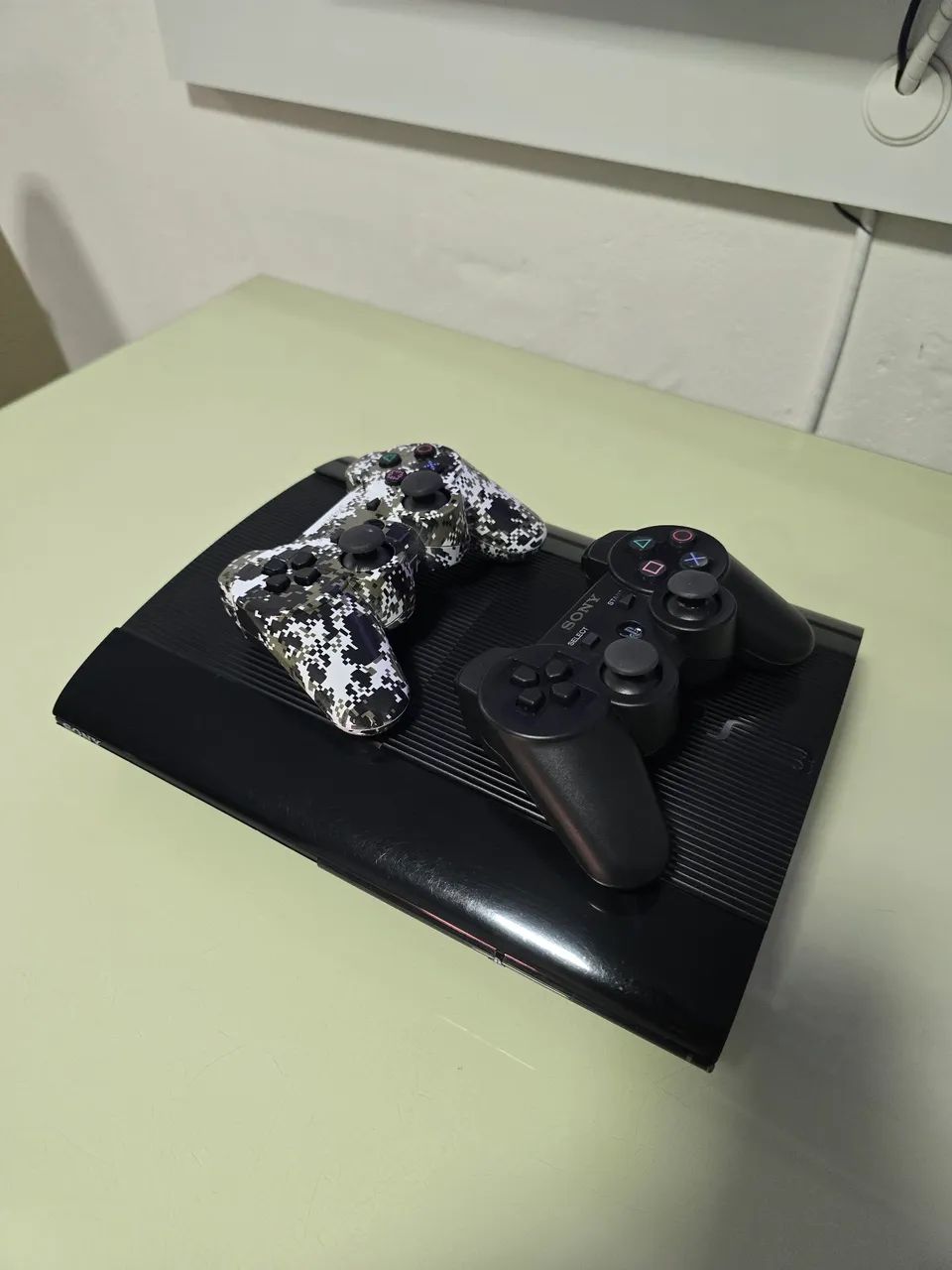 PlayStation 3 super slim 