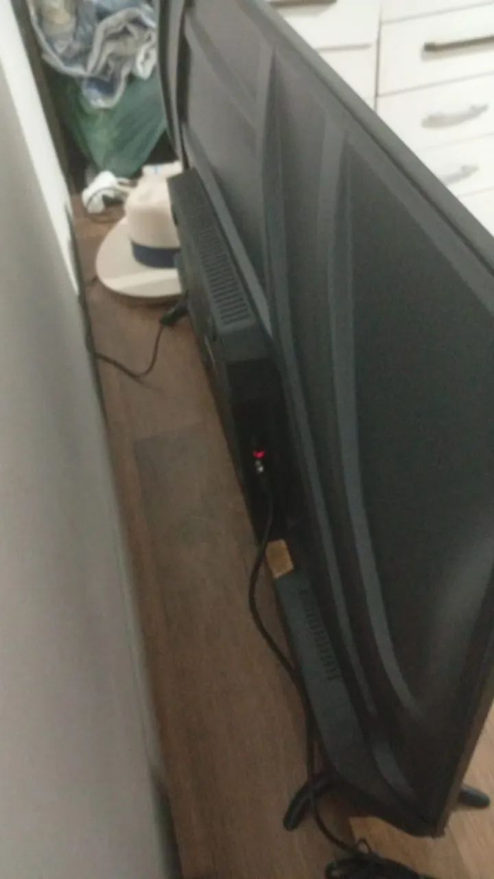TV LED PHILCO 40" NOVA - Foto 2