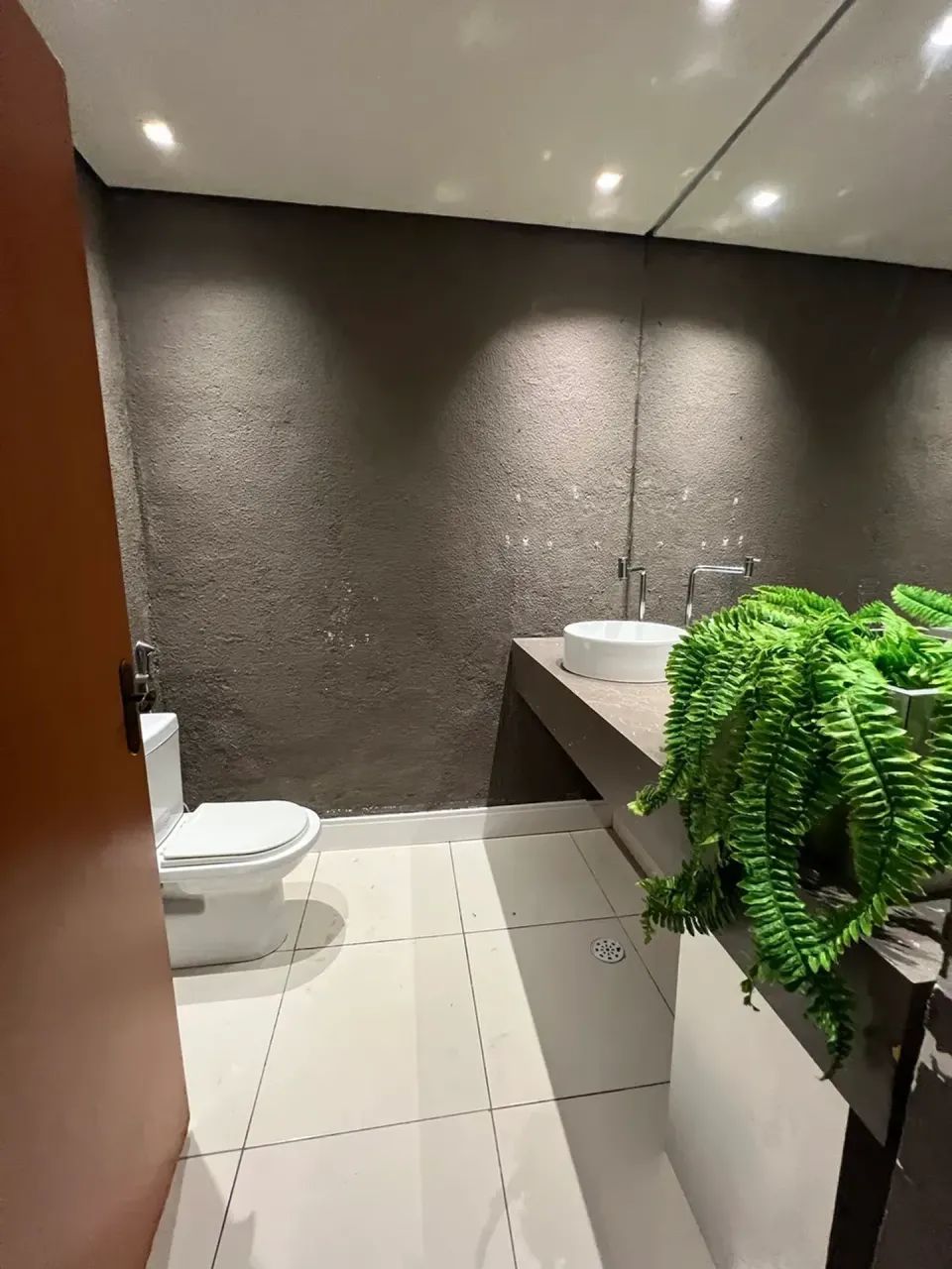 Oportunidade Única: Galpão Comercial na Av. Dona Constança! - Foto 3