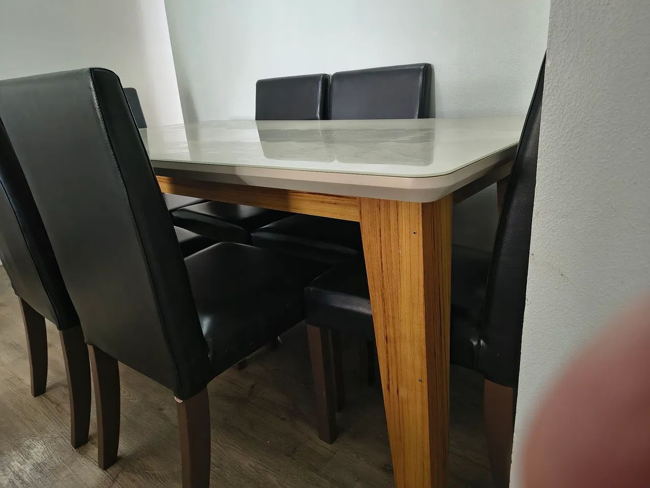 MESA DE MADEIRA COM TAMPO DE VIDRO - Foto 2