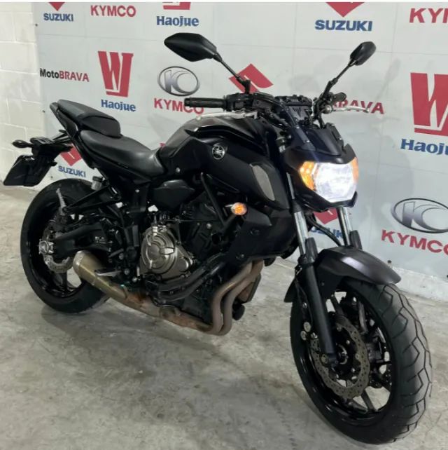 Yamaha MT07 - Foto 2