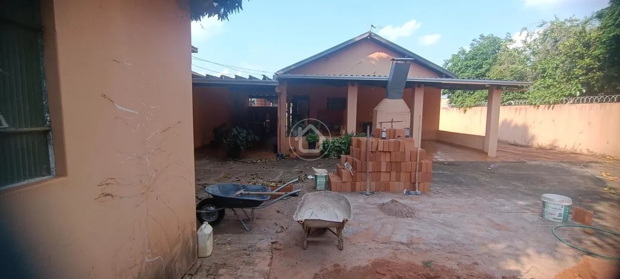 TERRENO DE 750 M² BEM LOCALIZADO. - Foto 3