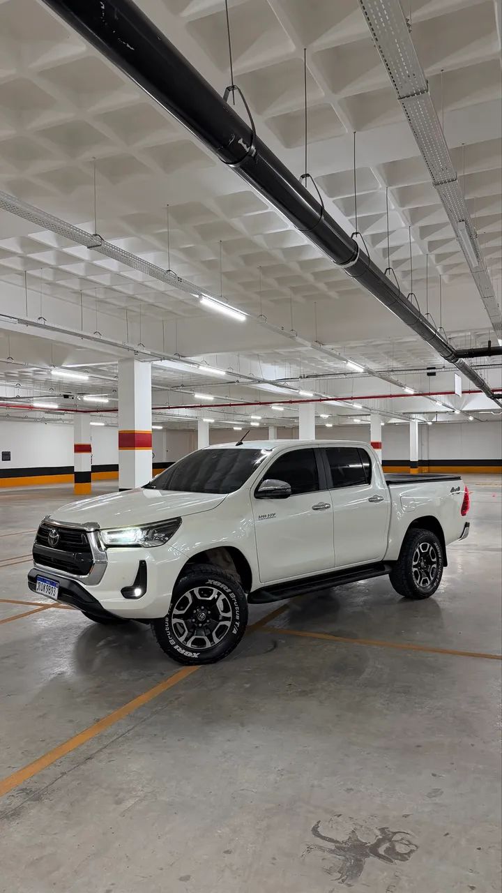 Toyota Hilux Hilux CD SRX 4x4 2.8 TDI 16V Diesel Aut. 2022