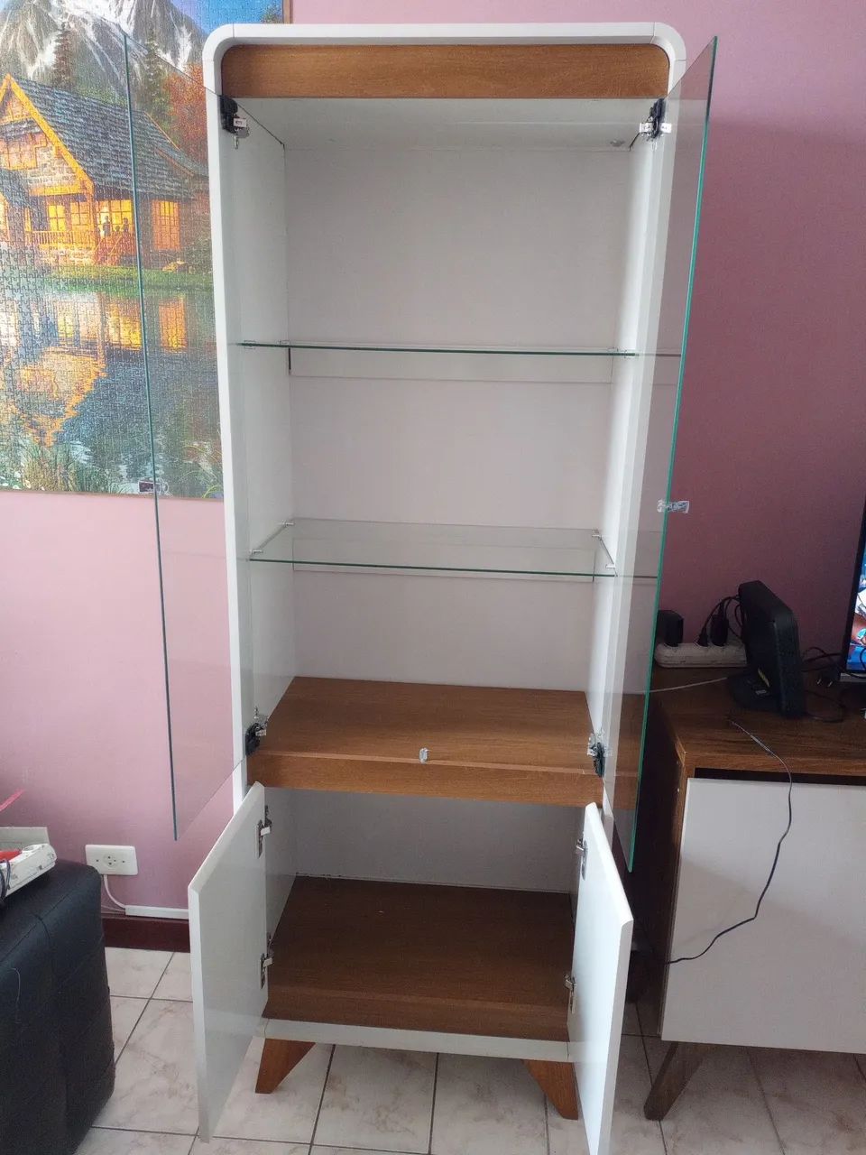 Cristaleira com led Semi nova  - Foto 2
