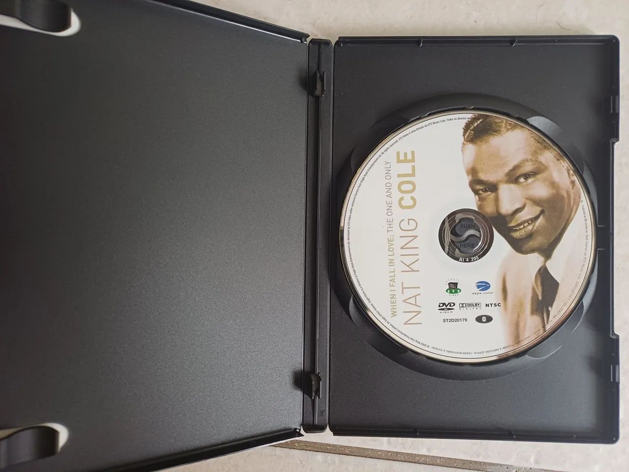 Notking Cole - When I Fall - DVD seminovo - Foto 4