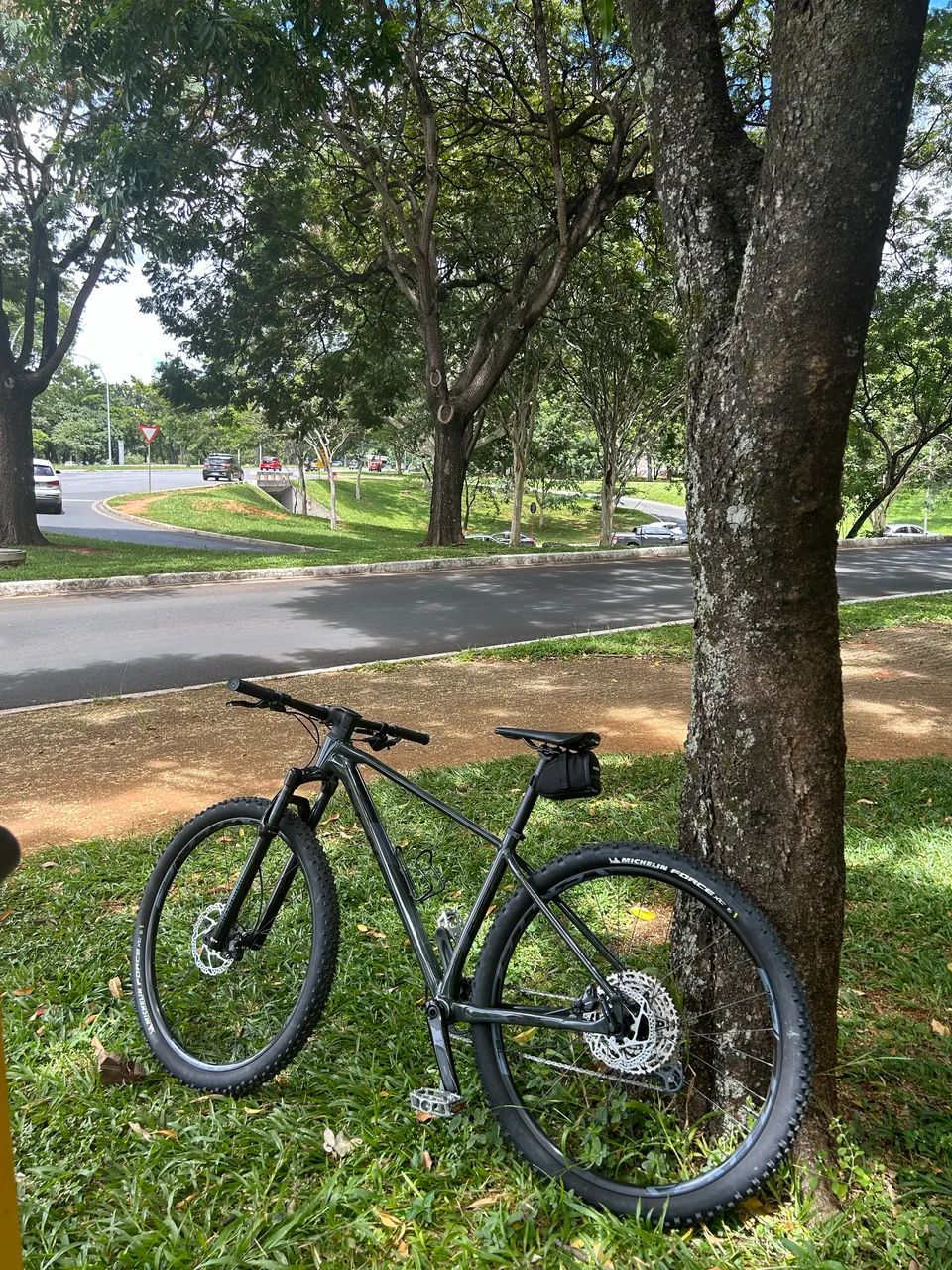 Bicicleta SENSE - Muito Nova.  - Foto 2