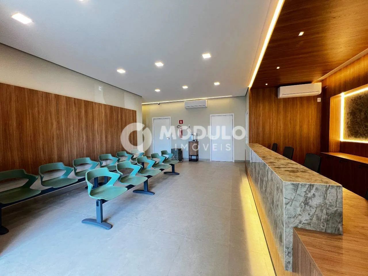 Salas para locação com área de 20m2, lavatório e banheiro privativo. Adequado para segment - Foto 4