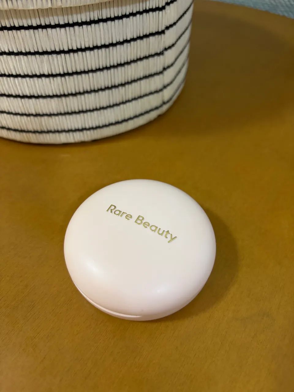 Blush em pó rare beauty cor hope