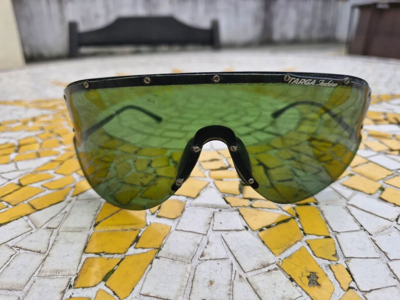 Oculos escuroTarga Fashion retrô