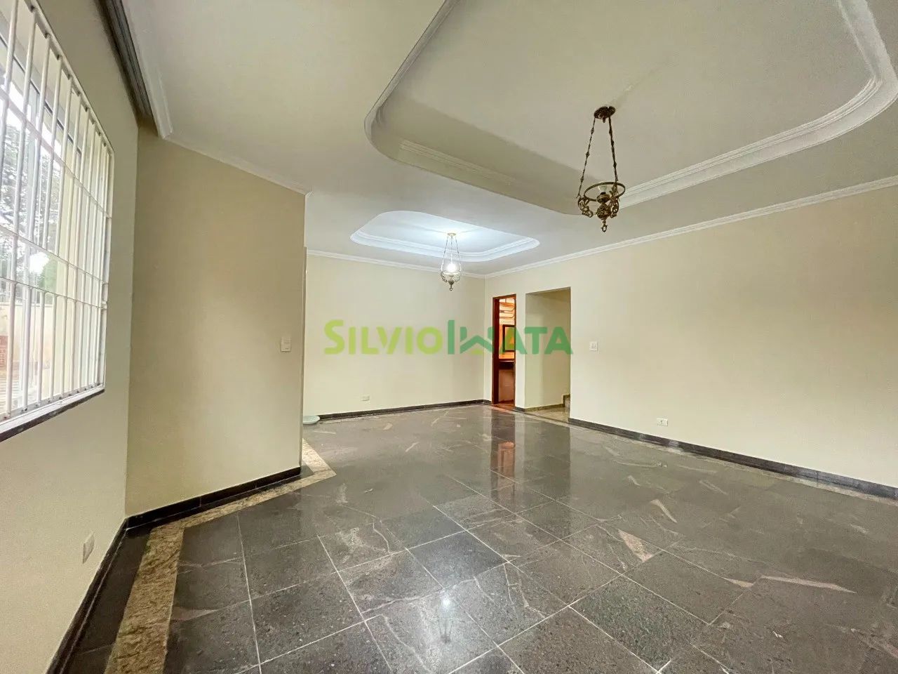 EXCELENTE SOBRADO, 04 QUARTOS SENDO 01 SUÍTE PARA MORAR, PRÓXIMO BOSQUE II, ZONA 02 - Foto 4