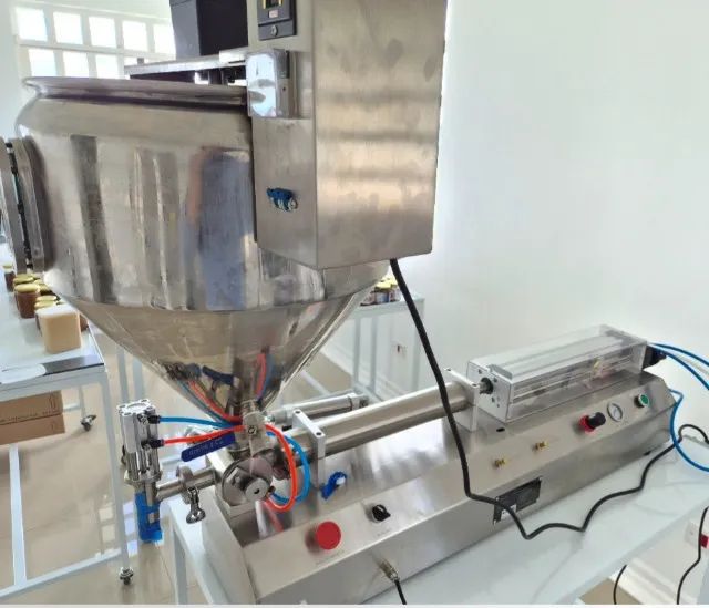 ENVASADORA Semi-Automática para Pastosos e Cremes usada EXCELENTE