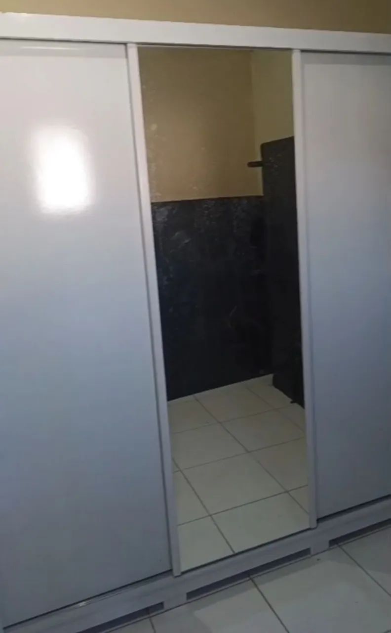 Guarda roupa em perfeito estado de uso top - Foto 2