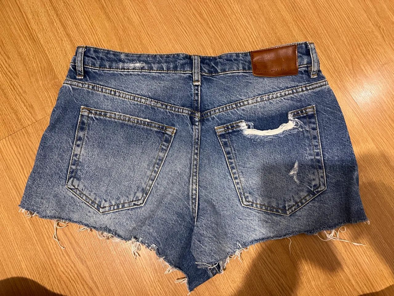 Short jeans Zara  - Foto 2