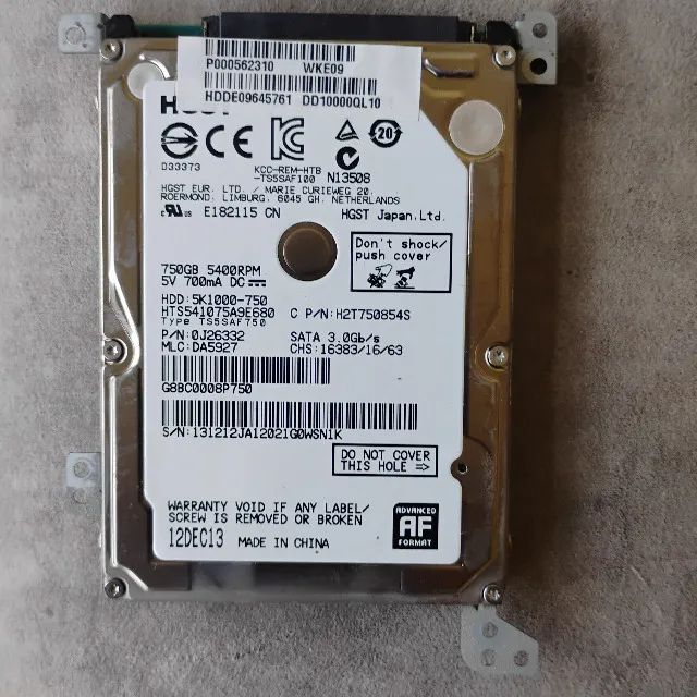 Disco rígido Hitachi 2,5 polegadas SATA 3.0 750GB 5400 RPM modelo HTS541075A9E680