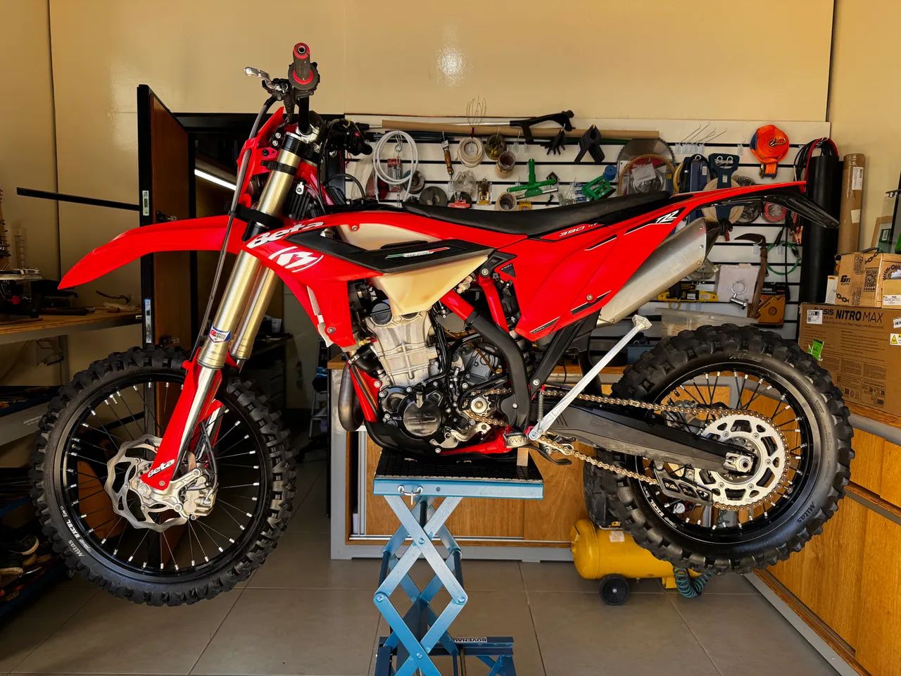 Beta 390rr - 39 horas igual a nova - Foto 9