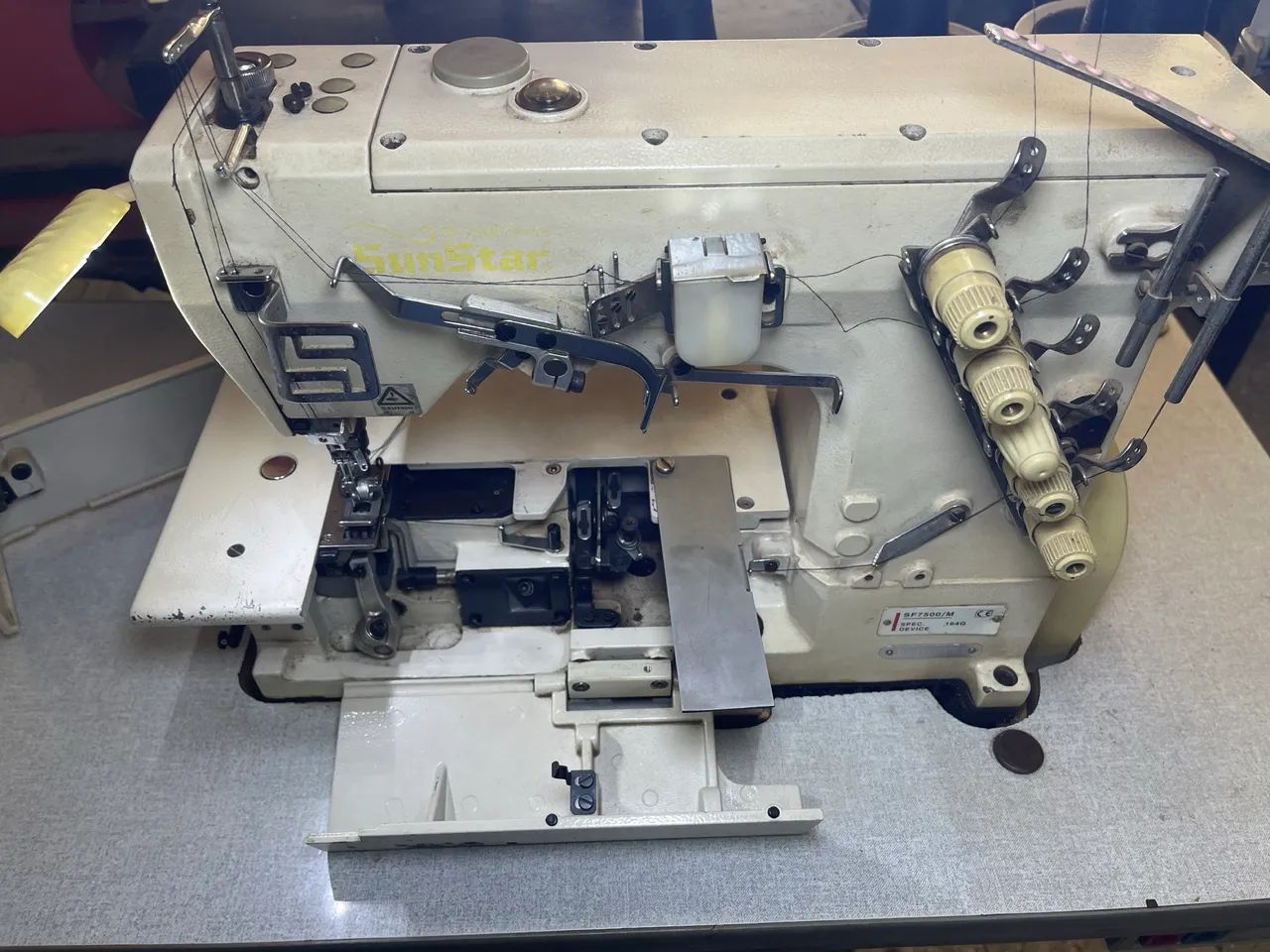 Máquina de costura Galoneira  - Foto 4