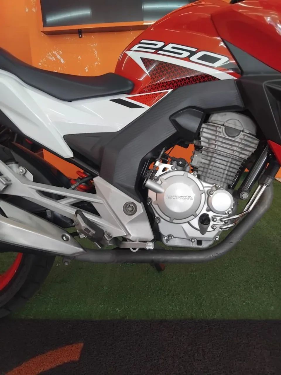  CB Twister 250 ABS 2022  - Foto 5