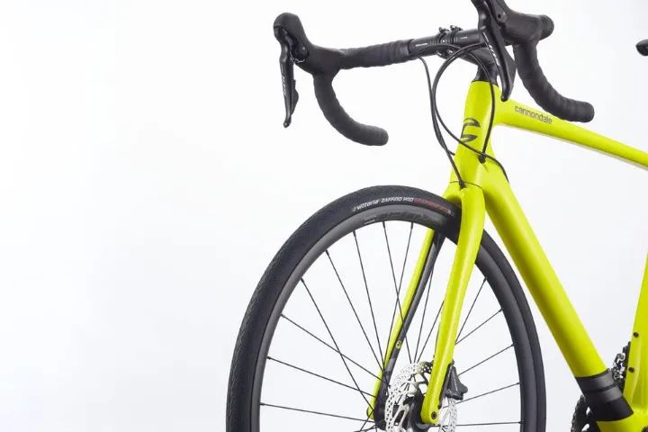 Bicicleta Cannondale Synapse Carbon Disc 105 2020 - Foto 3