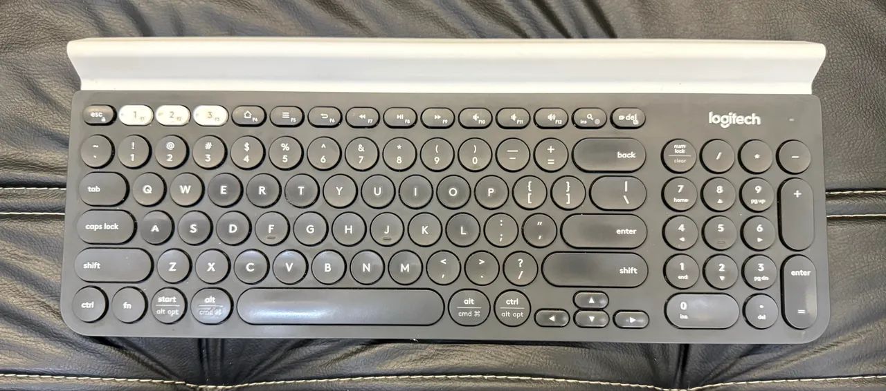 Teclado Logitech K780