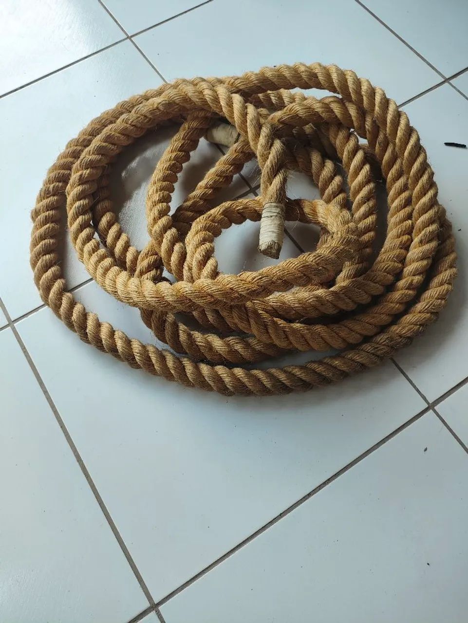 Corda Naval Sisal 50mm 10 Metros para diversos Exercícios<br>Decoração Resistente - Foto 6