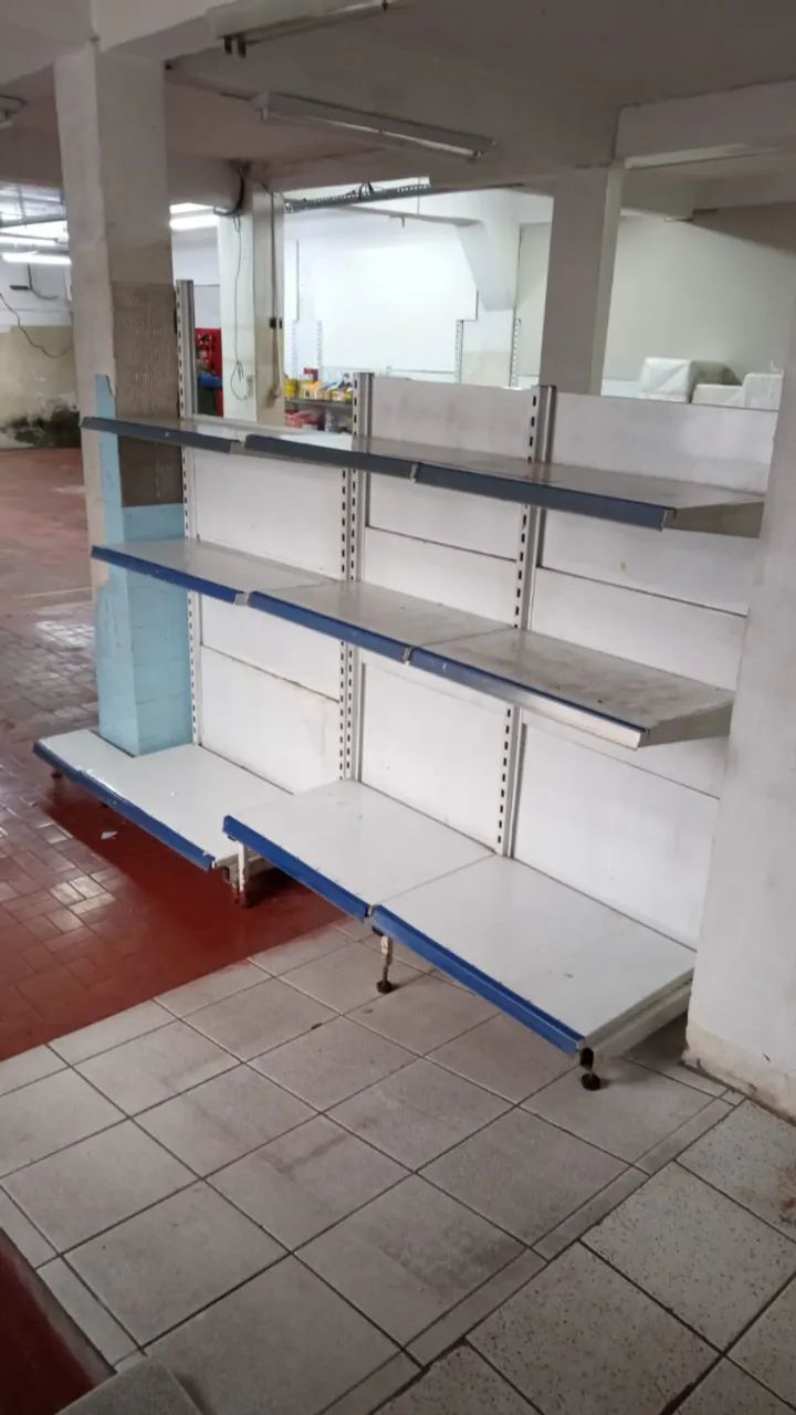 Gôndolas de Centro para Mercado, Loja e Farmácia (desapego) - Foto 3