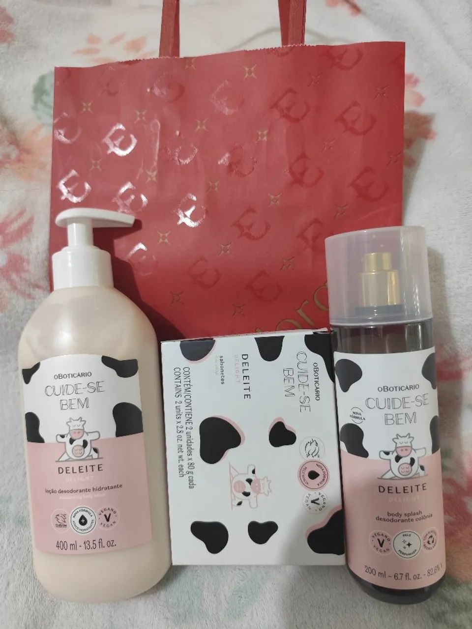 Kit presente Boticário Deleite 3 itens, hidratante, body Splash e sabonete 