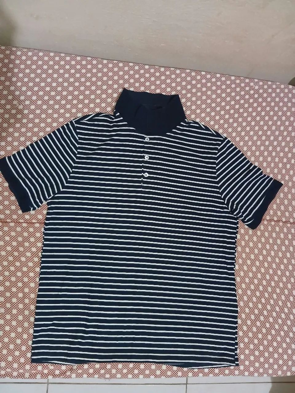 Camiseta polo listrada (tam g)