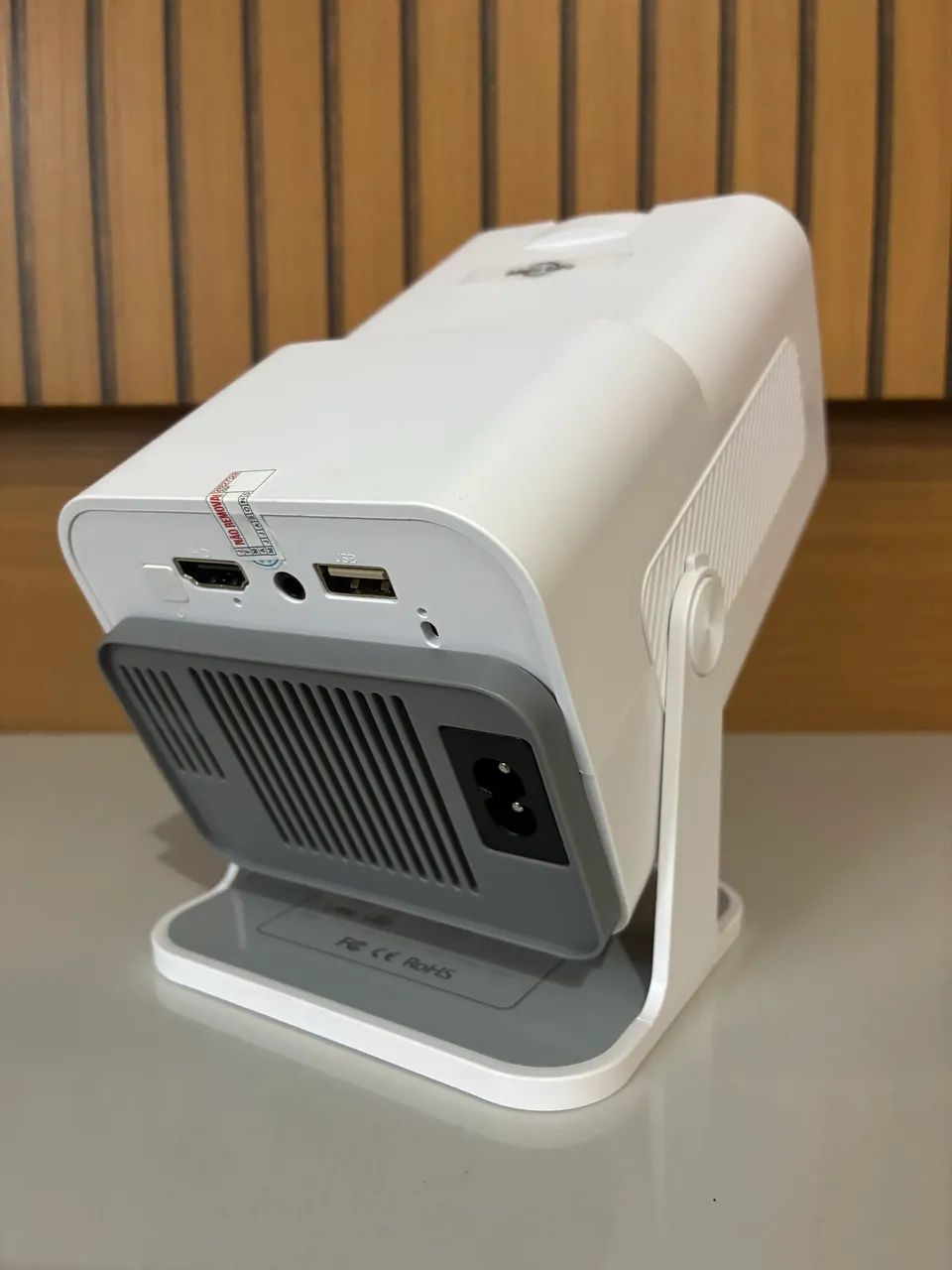 Projetor Multimídia 4K 720P para Celular TV Filmes 130 Polegadas -  Produto Novo - Foto 3
