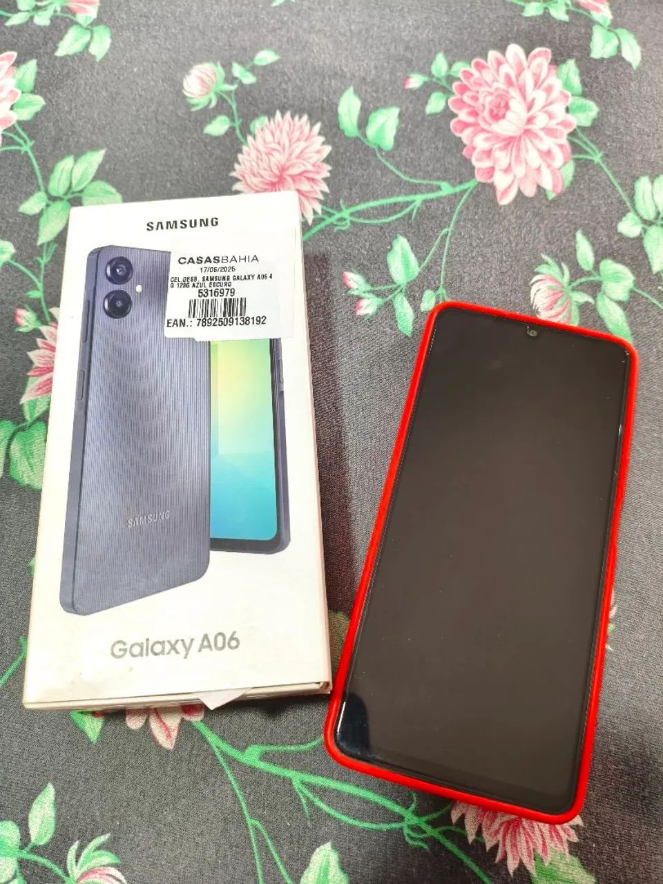 Celular semi novo
