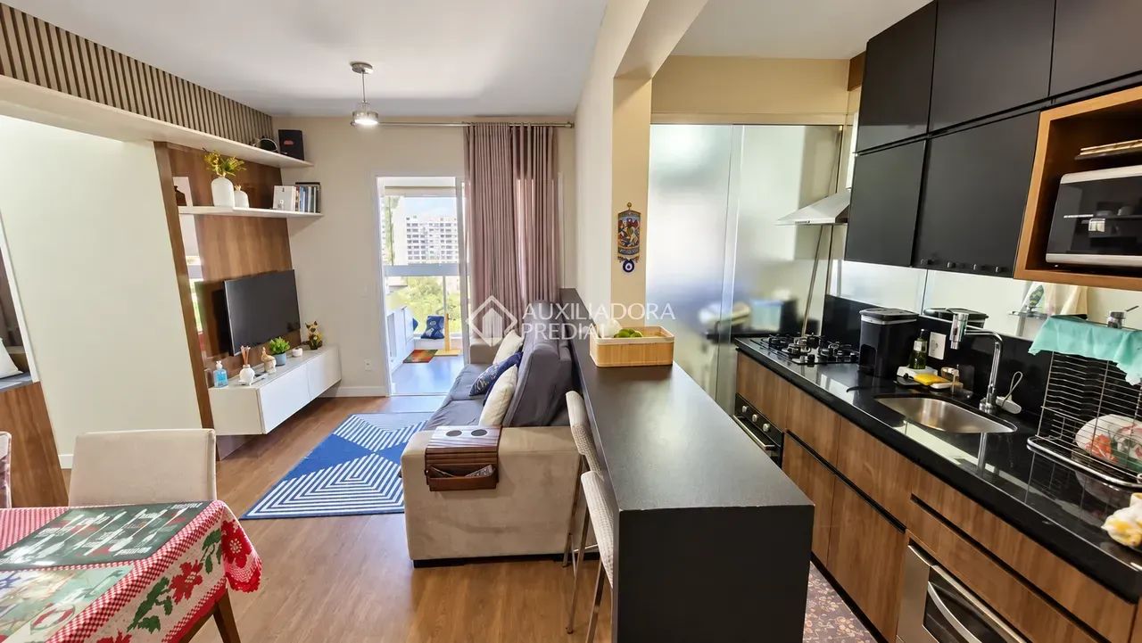 Imóvel para venda possui 66 metros quadrados com 2 quartos em Itacorubi - Florianópolis - 