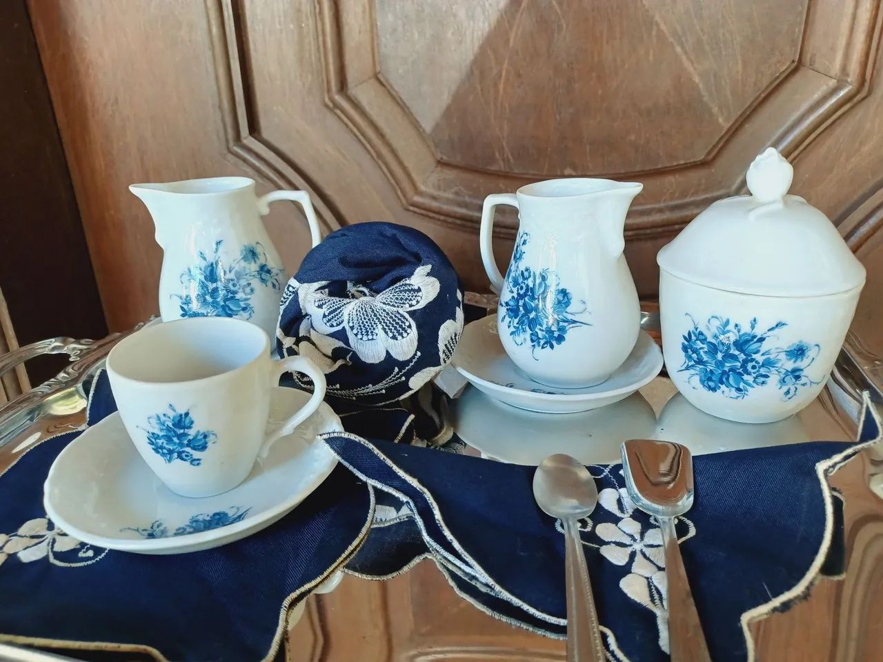 JOGO PORCELANA REAL POR 150 REAIS DESAPEGO DE MUDANÇA RAPIDA PARTICULAR  - Foto 5