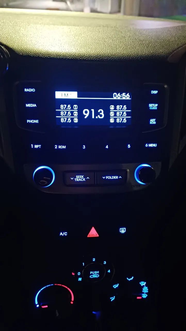 Radio hyundai hb20 original. 