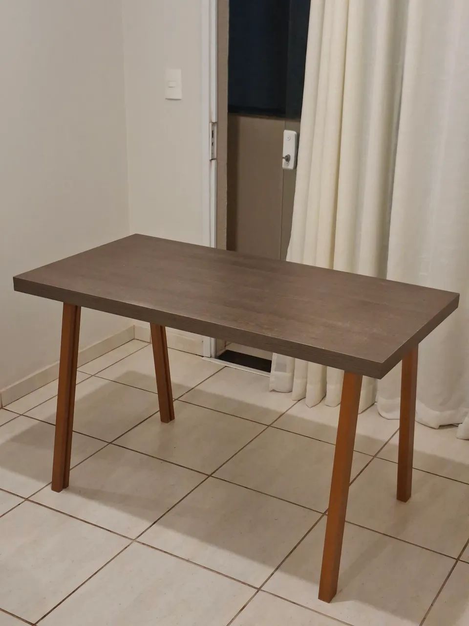 DESAPEGO! Mesa Linda e Versátil procurando um novo lar! ? - Foto 4