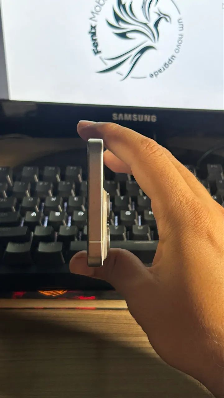 iPhone 15 pro 128 Natural  - Foto 4