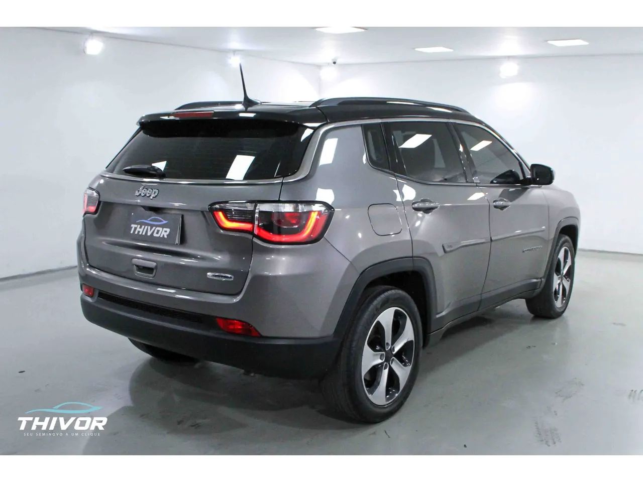 Jeep Compass Longitude 2.0 4X2 Flex 16V Aut. 2017 - Foto 4