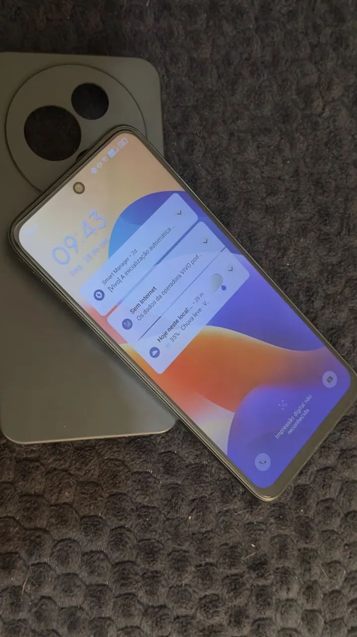 Celular incrível pra uso e com bastante espaço