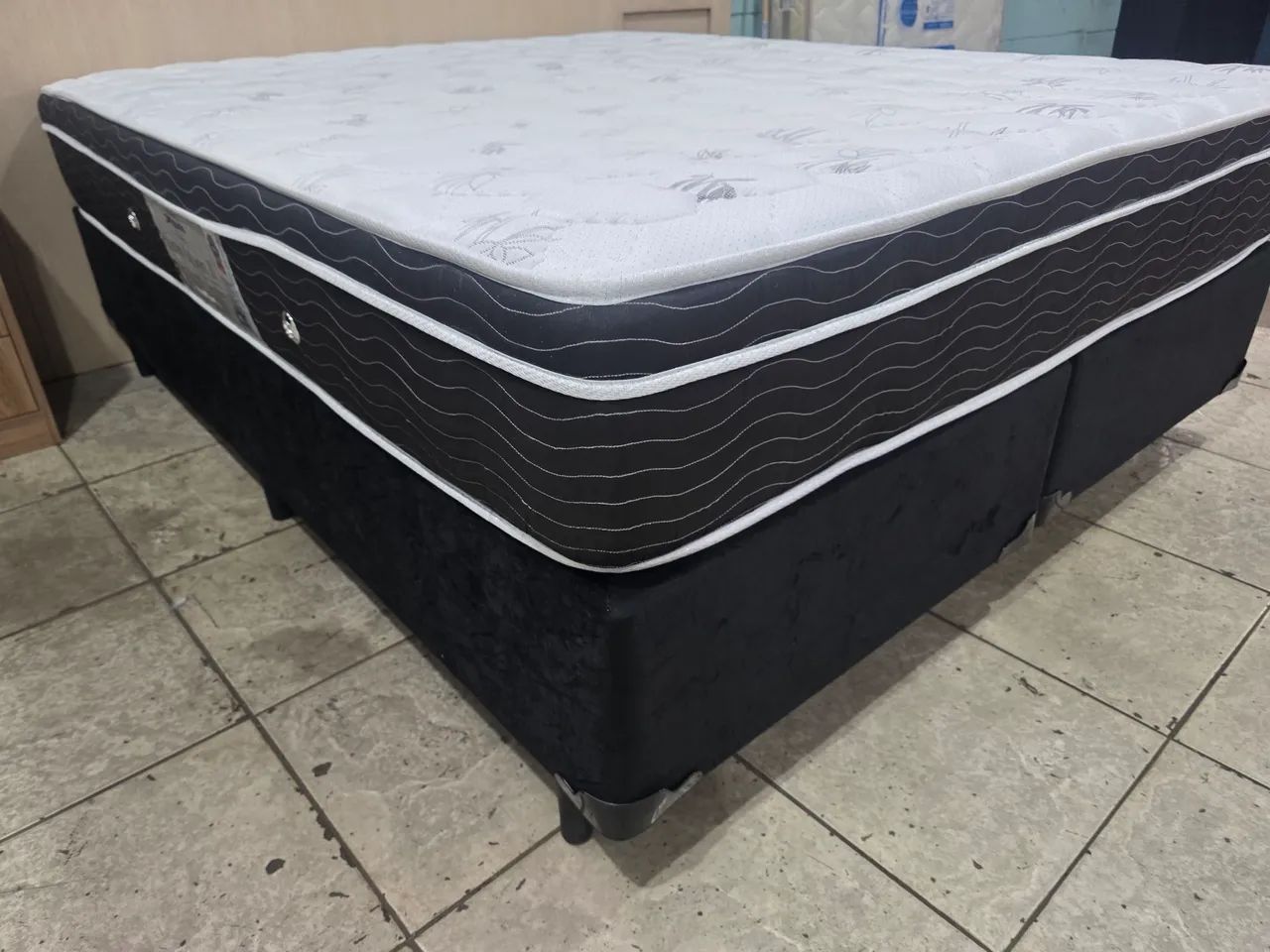 Cama Ortobom Queen  - Foto 4