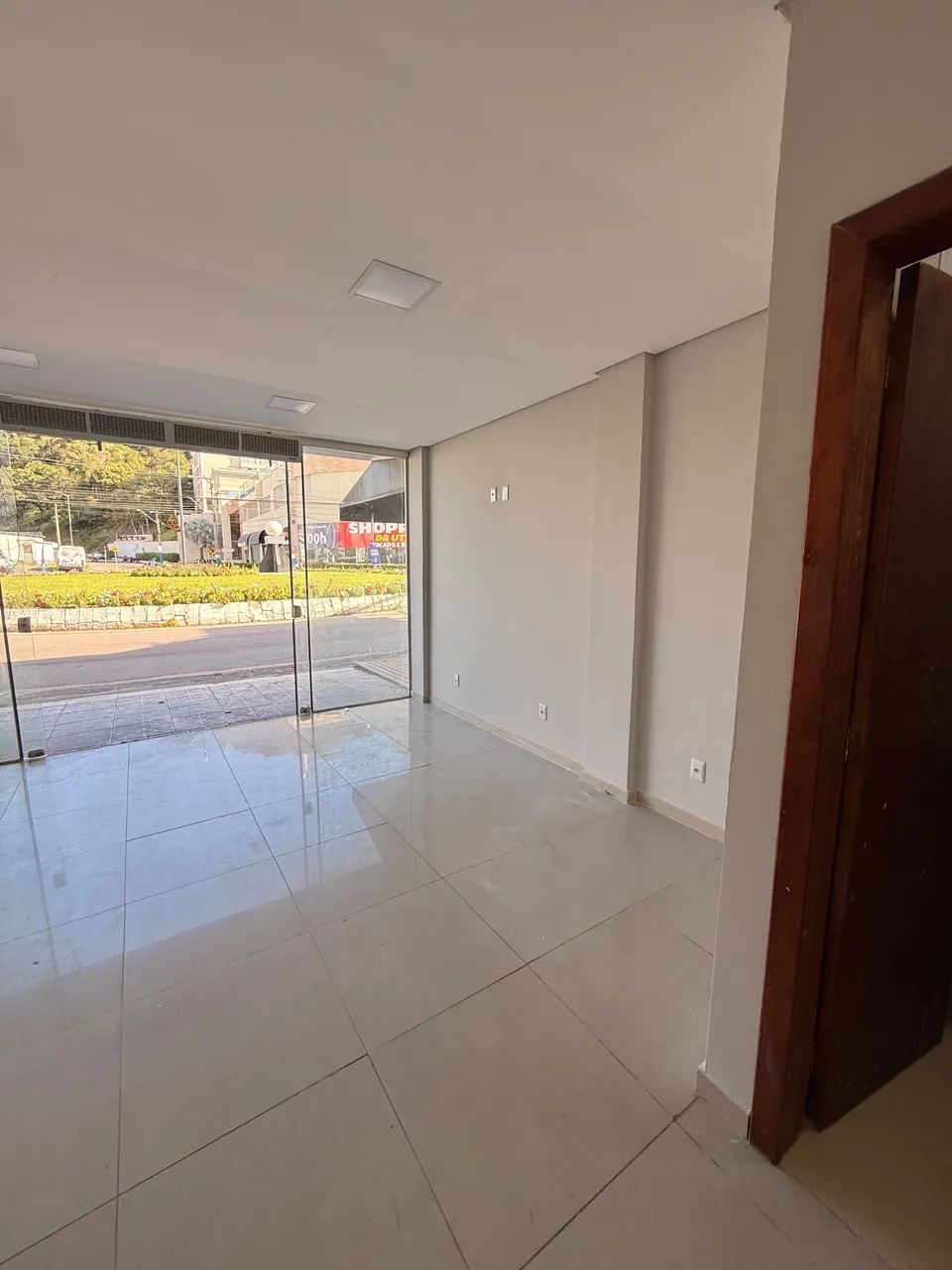 *Alugo Sala Comercial Térrea no Bairro das Nações* - Foto 5