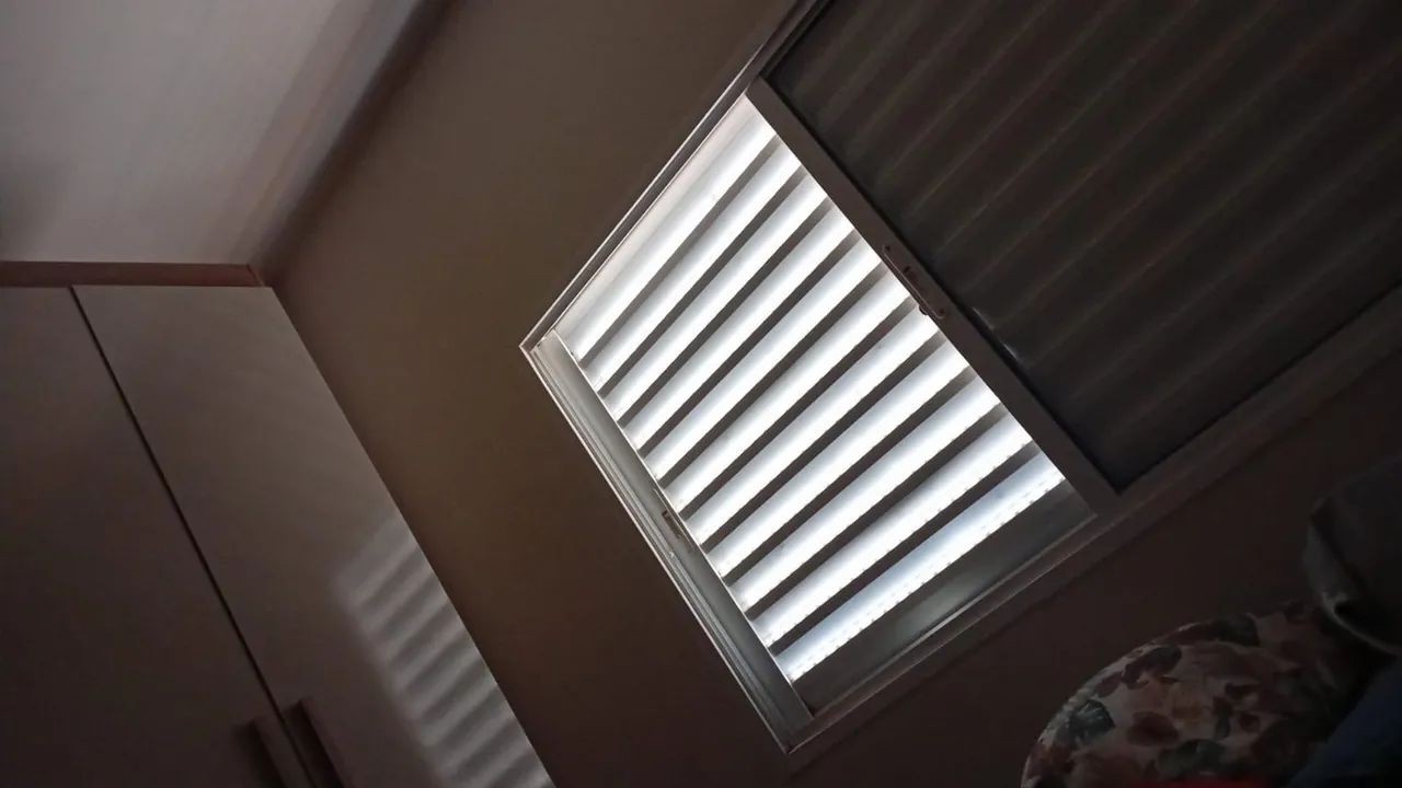 Alugo 1 quarto 