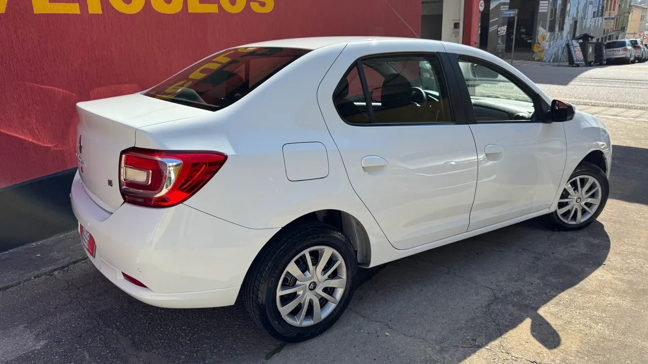Renault Logan Expression Hi-flex 1.6 8V 4P 2015 - Foto 2