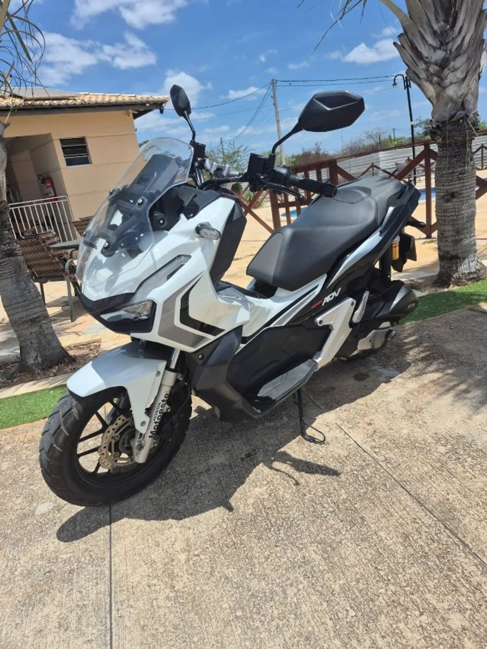 Moto ADV em Perfeito Estado