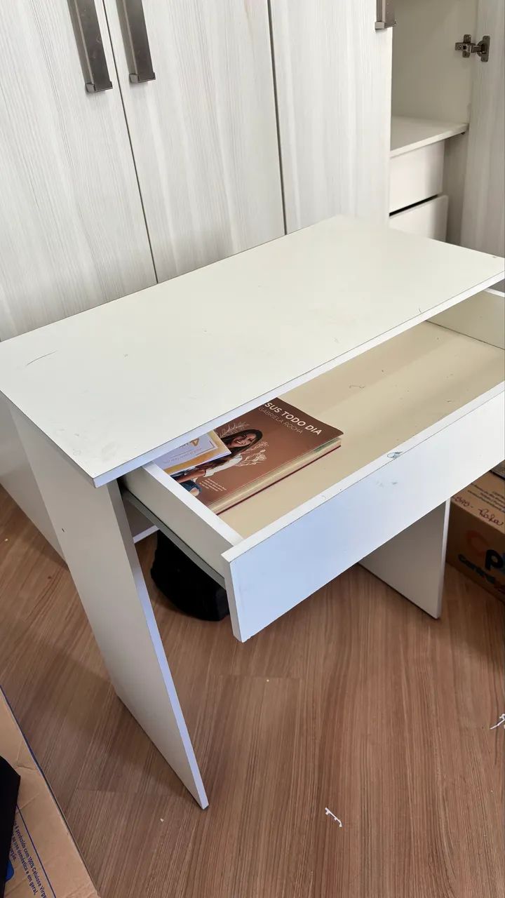 Escrivaninha com gaveta  - Foto 4