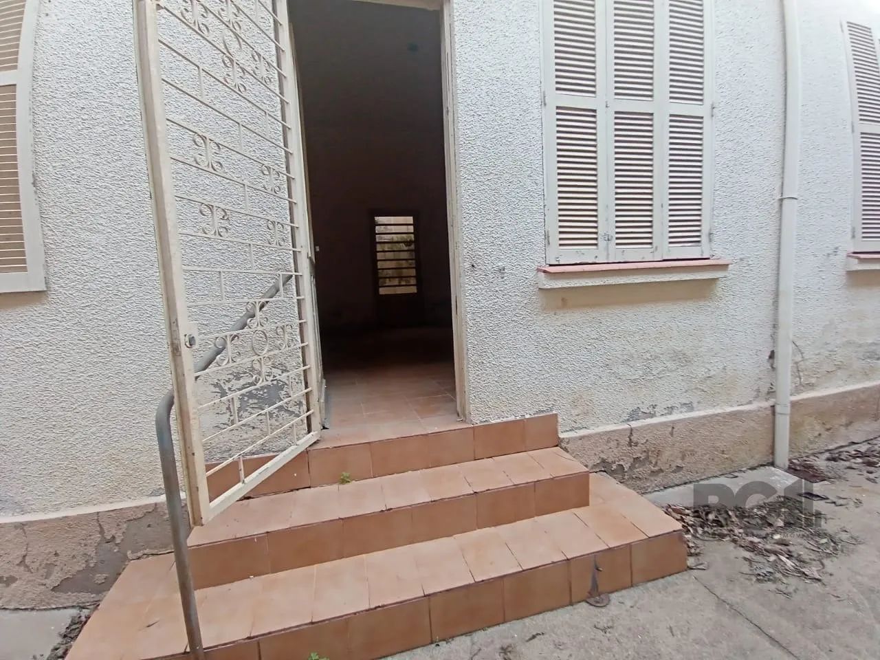 Prédio para Alugar no Bairro Floresta com 180 m² de Área Útil Disponível - Foto 5